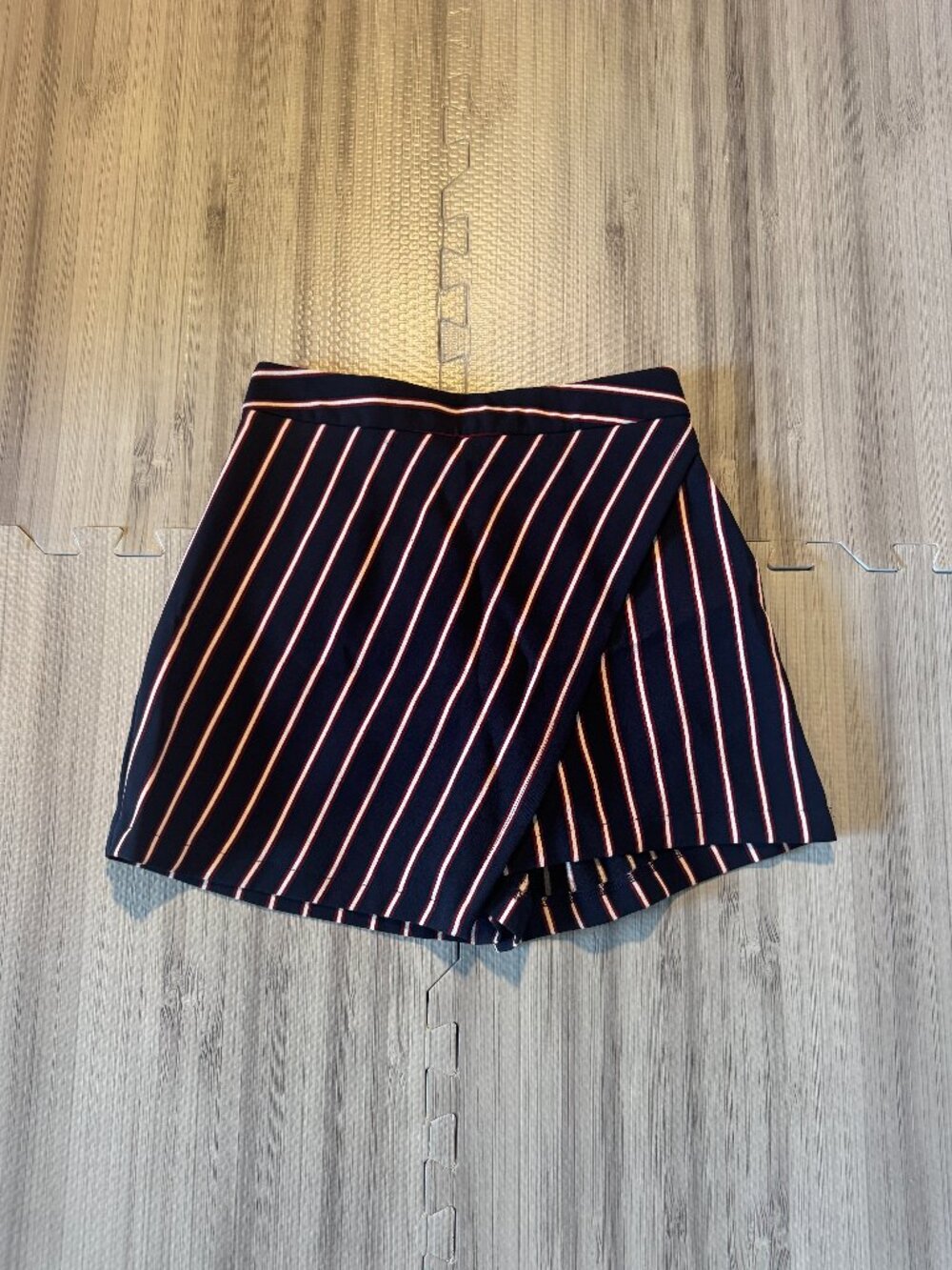 Lush Women's Pinstriped Skort